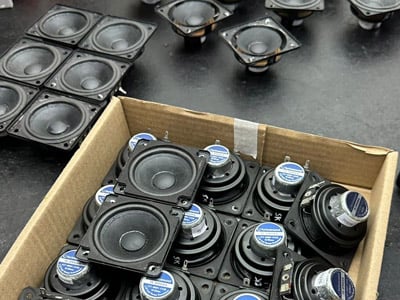 CONSERTO E RESTAURAÇÃO DE ALTO-FALANTES - SOUL MUSIC ASSISTÊNCIA TÉCNICA - 5